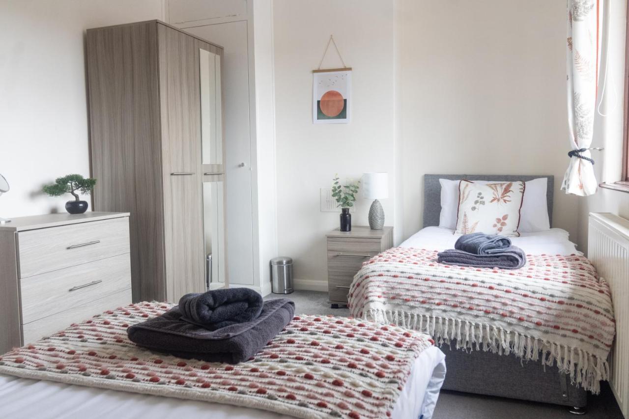 Adrian House, Near Hospital, Easy Parking + Garden Leilighet Carlisle  Eksteriør bilde