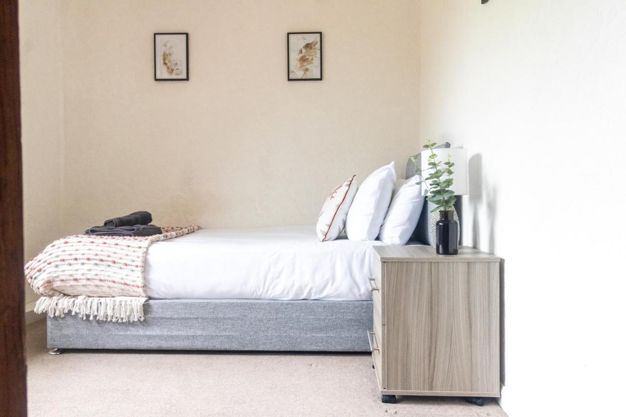 Adrian House, Near Hospital, Easy Parking + Garden Leilighet Carlisle  Eksteriør bilde