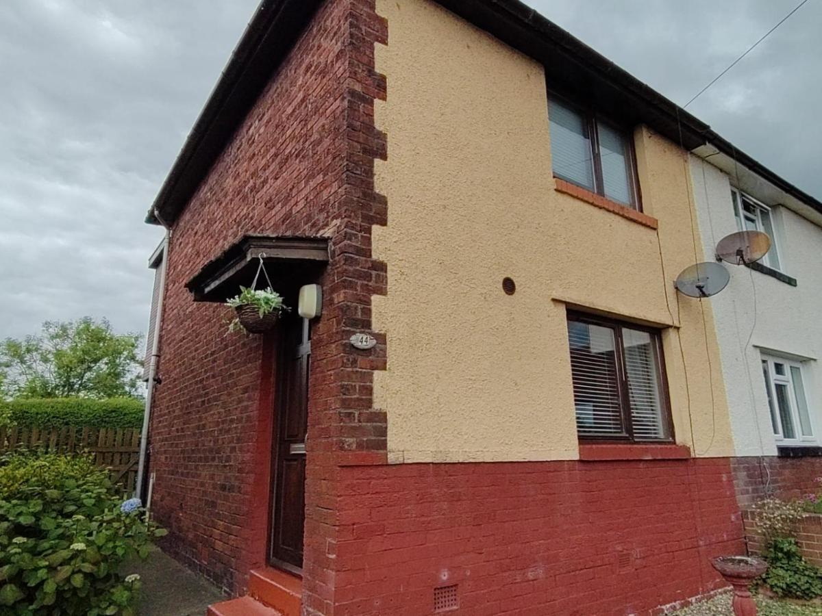 Adrian House, Near Hospital, Easy Parking + Garden Leilighet Carlisle  Eksteriør bilde