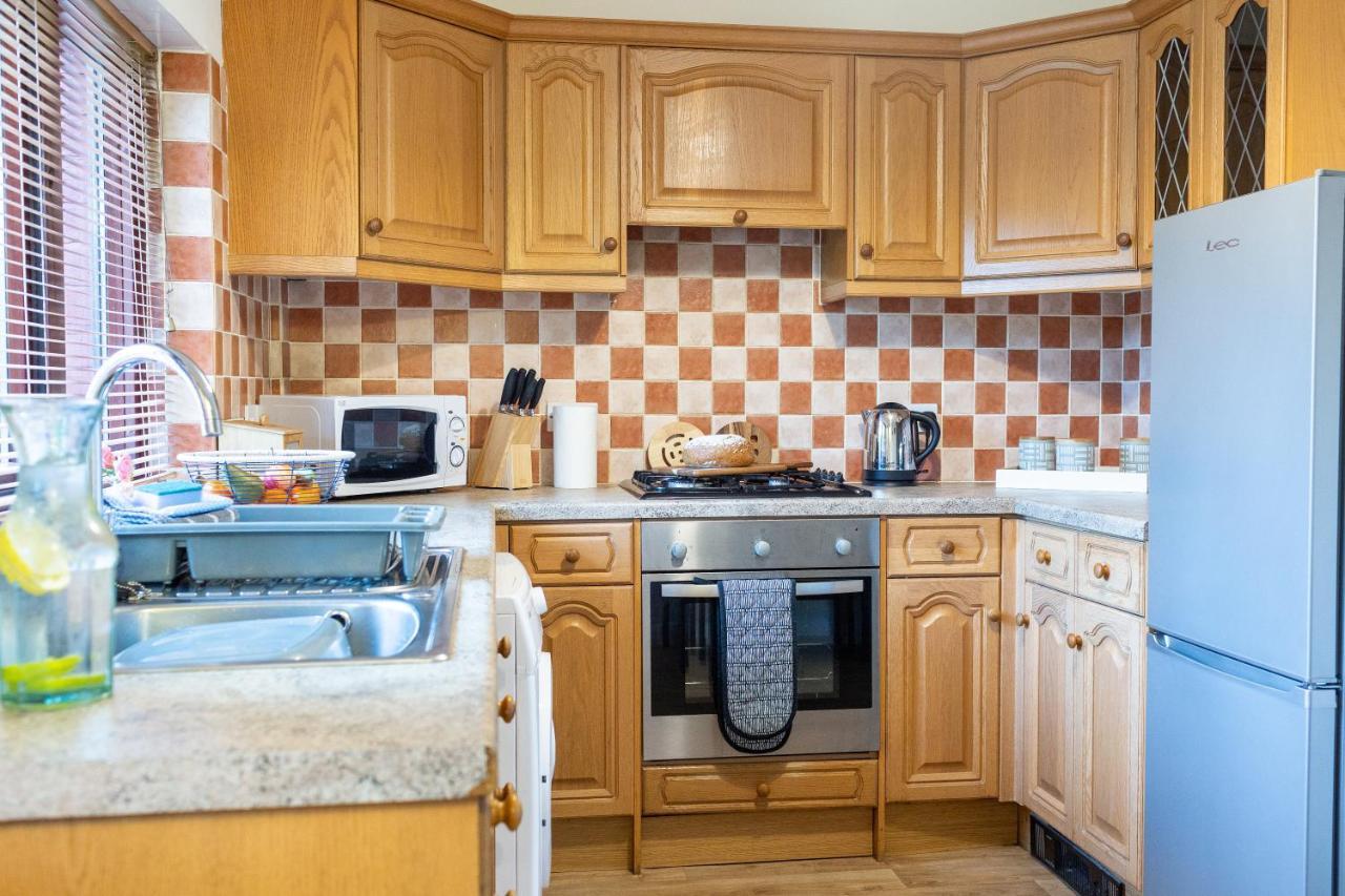 Adrian House, Near Hospital, Easy Parking + Garden Leilighet Carlisle  Eksteriør bilde